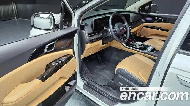 Kia Carnival 2021 — Фото 11/20