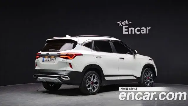 Kia Seltos 2021 — Photo 4/20