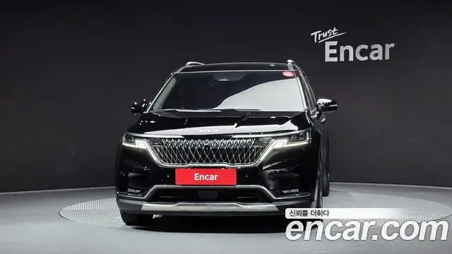 Kia Carnival 2023 — Фото 3/20