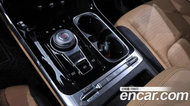 Kia Carnival 2023 — Фото 9/20