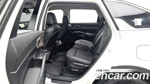 Kia Sorento 2021 — ფოტო 10/20