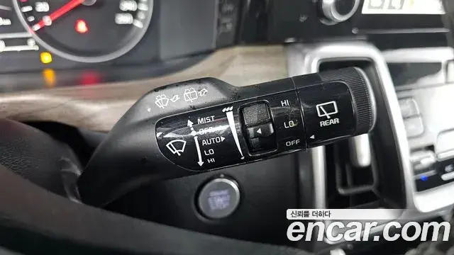 Kia Sorento 2021 — ფოტო 20/20