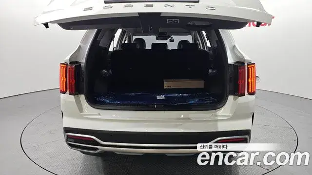 Kia Sorento 2021 — ფოტო 7/20