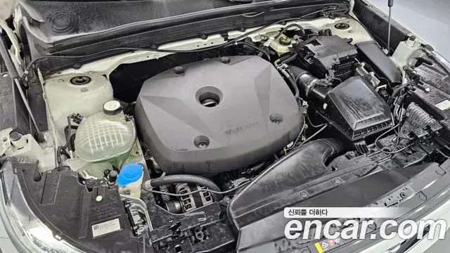 Volvo XC40 2019 — Şəkil 12/20