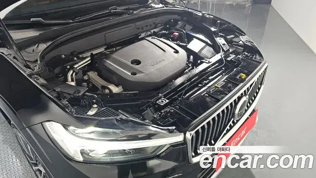 Volvo XC60 2021 — Şəkil 1/20