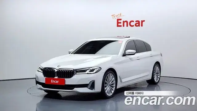 BMW 5 Series 2023 — Photo 13/20