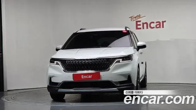 Kia Carnival 2022 — ფოტო 3/20