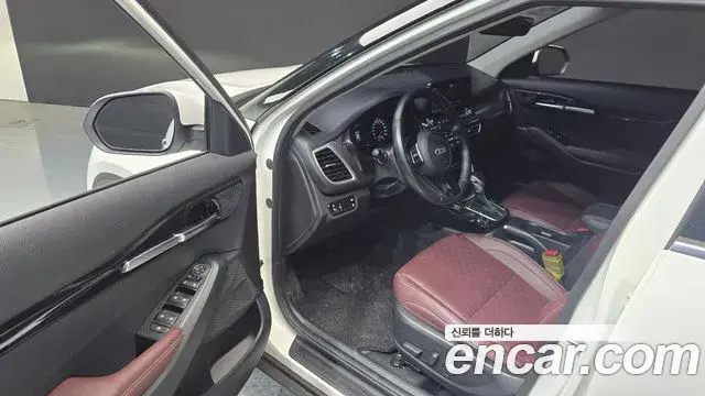 Kia Seltos 2020 — Photo 2/20