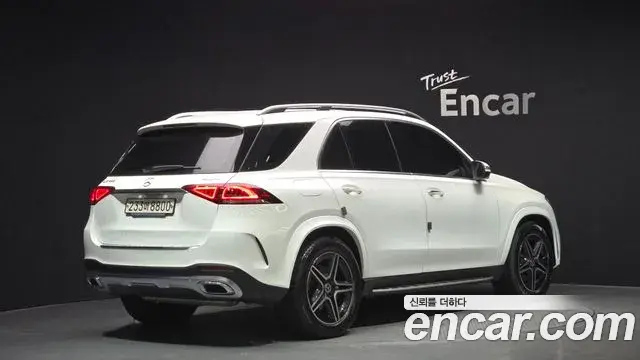Mercedes-Benz GLE-Class 2019 — Şəkil 14/20