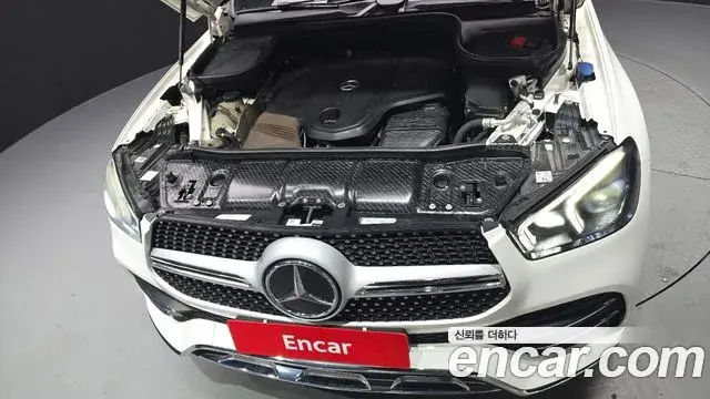 Mercedes-Benz GLE-Class 2019 — Şəkil 12/20