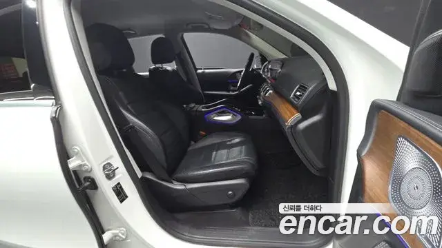 Mercedes-Benz GLE-Class 2019 — Şəkil 6/20