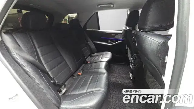 Mercedes-Benz GLE-Class 2019 — Şəkil 11/20
