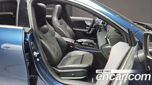Mercedes-Benz CLA-Class 2021 — Фото 10/20