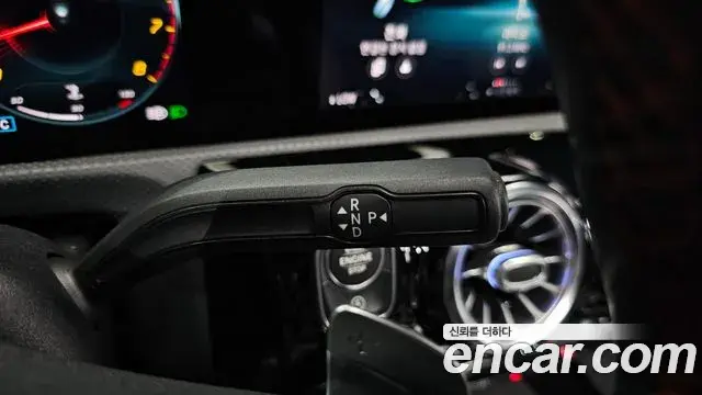 Mercedes-Benz CLA-Class 2021 — Фото 18/20