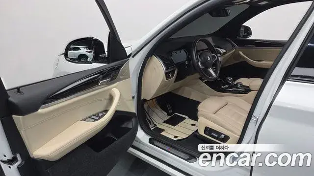 BMW X3 2019 — ფოტო 15/20
