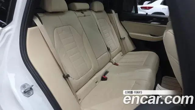 BMW X3 2019 — ფოტო 8/20
