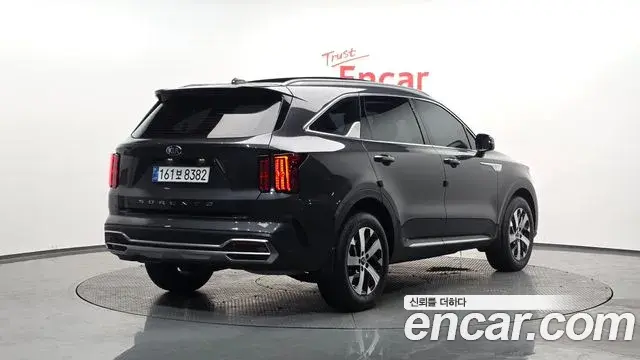 Kia Sorento 2021 — Photo 2/20