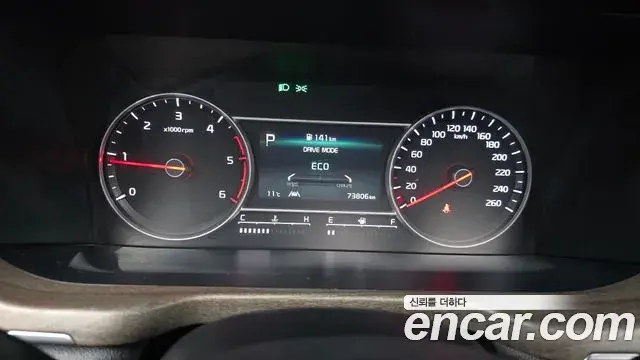 Kia Sorento 2021 — Photo 8/20