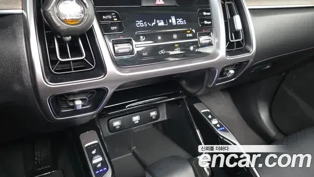 Kia Sorento 2021 — Photo 16/20