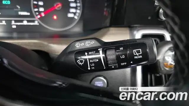 Kia Sorento 2021 — Photo 19/20