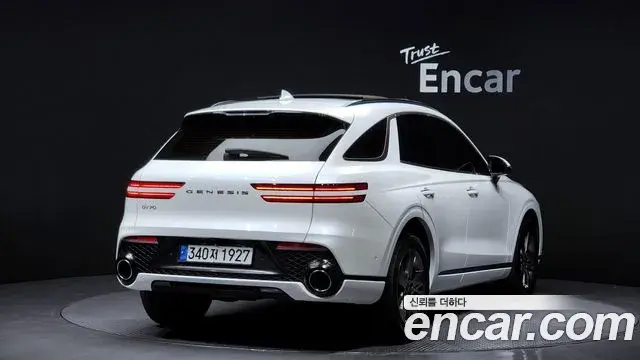 Genesis GV70 2023 — ფოტო 16/20