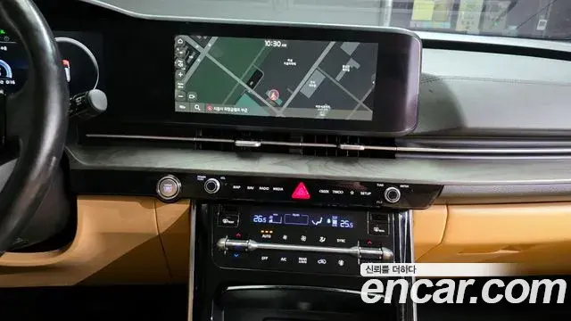 Kia Carnival 2023 — Фото 17/20