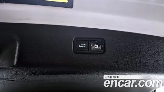 Genesis GV70 2021 — ფოტო 11/20