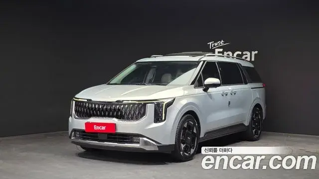 Kia Carnival 2023 — Фото 1/20