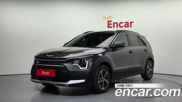 Kia Niro 2025 — ფოტო 17/20