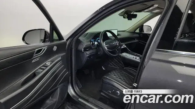 Genesis GV80 2021 — ფოტო 18/20