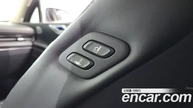 Genesis GV80 2021 — ფოტო 20/20