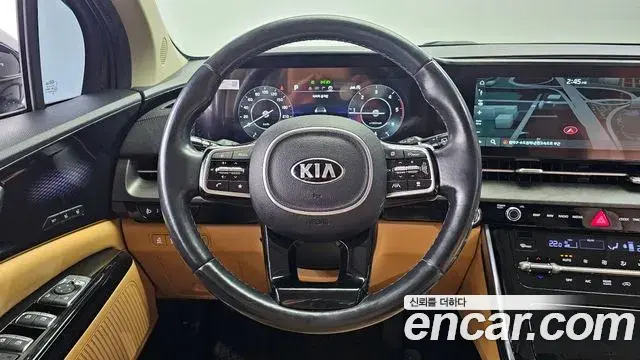 Kia Carnival 2021 — Şəkil 18/20