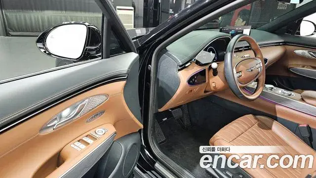 Genesis GV70 2022 — ფოტო 19/20