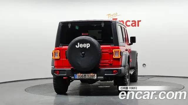 Jeep Wrangler 2021 — Фото 4/20