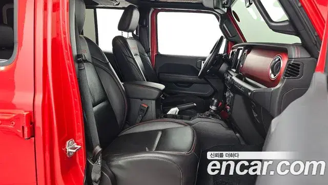 Jeep Wrangler 2021 — Фото 10/20