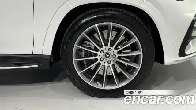 Mercedes-Benz GLE-Class 2025 — ფოტო 5/20