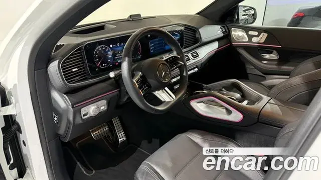 Mercedes-Benz GLE-Class 2025 — ფოტო 17/20