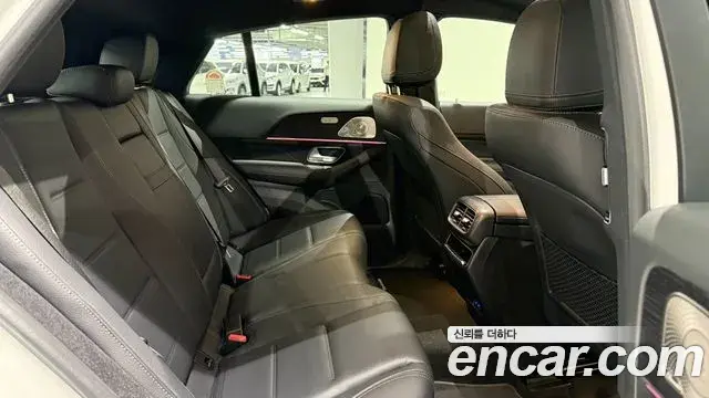 Mercedes-Benz GLE-Class 2025 — ფოტო 8/20