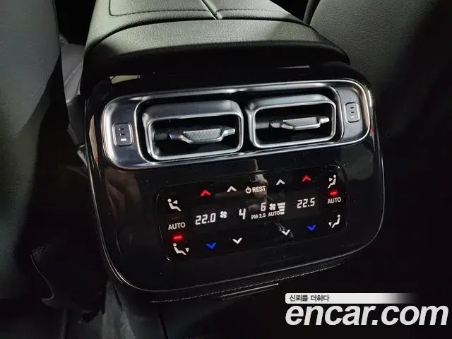 Mercedes-Benz S-Class 2022 — ფოტო 15/20