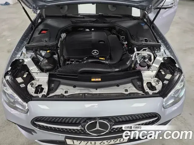 Mercedes-Benz E-Class 2022 — ფოტო 9/17