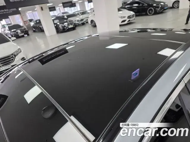 Mercedes-Benz E-Class 2022 — ფოტო 1/17