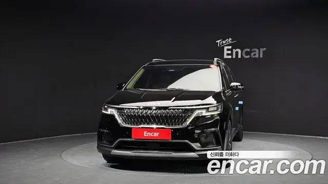 Kia Carnival 2023 — Şəkil 8/20