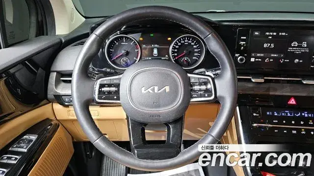 Kia Carnival 2023 — Şəkil 11/20