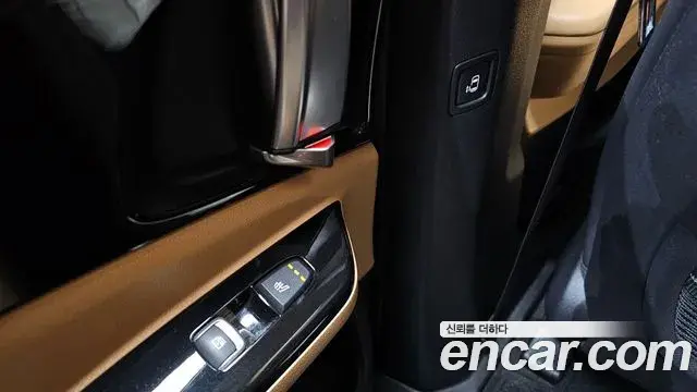 Kia Carnival 2023 — Şəkil 2/20