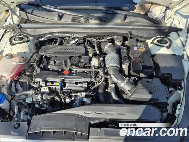 Kia K5 2023 — Şəkil 15/20