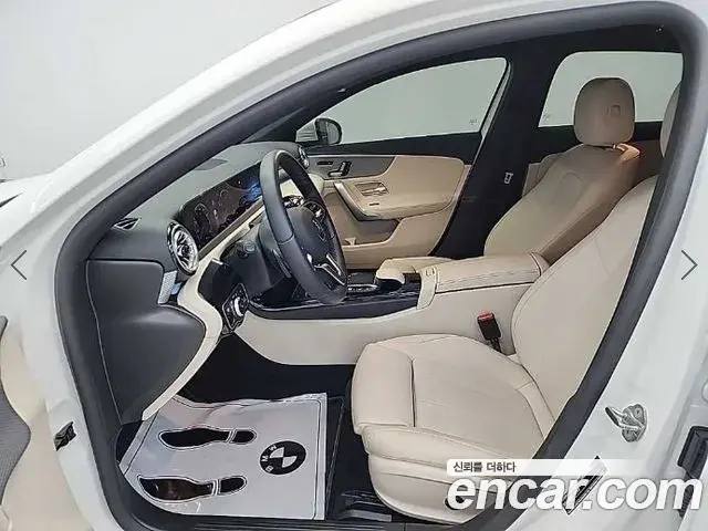 Mercedes-Benz A-Class 2022 — Şəkil 10/19
