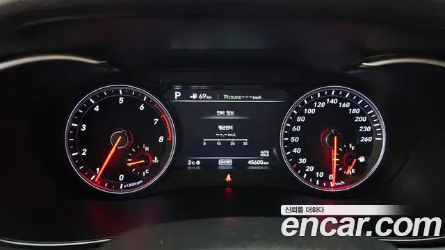 Genesis G70 2019 — ფოტო 7/20