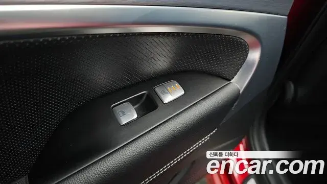 Genesis G70 2019 — ფოტო 12/20