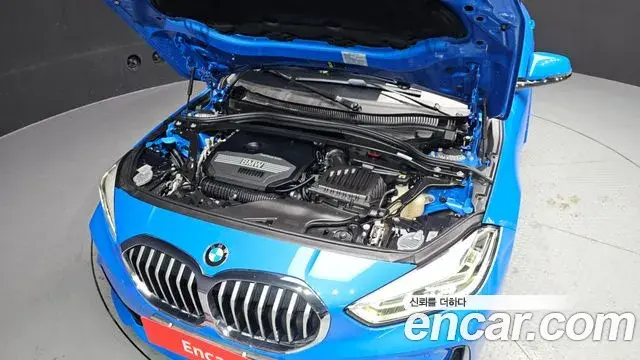 BMW 1 Series 2022 — Photo 10/20