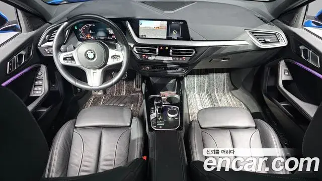 BMW 1 Series 2022 — Photo 11/20